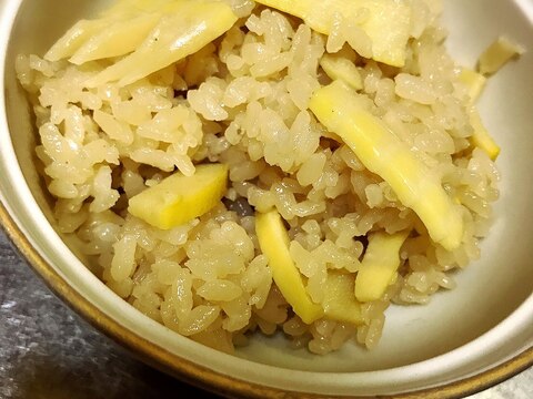 簡単なのに上品なお味のたけのこご飯♪